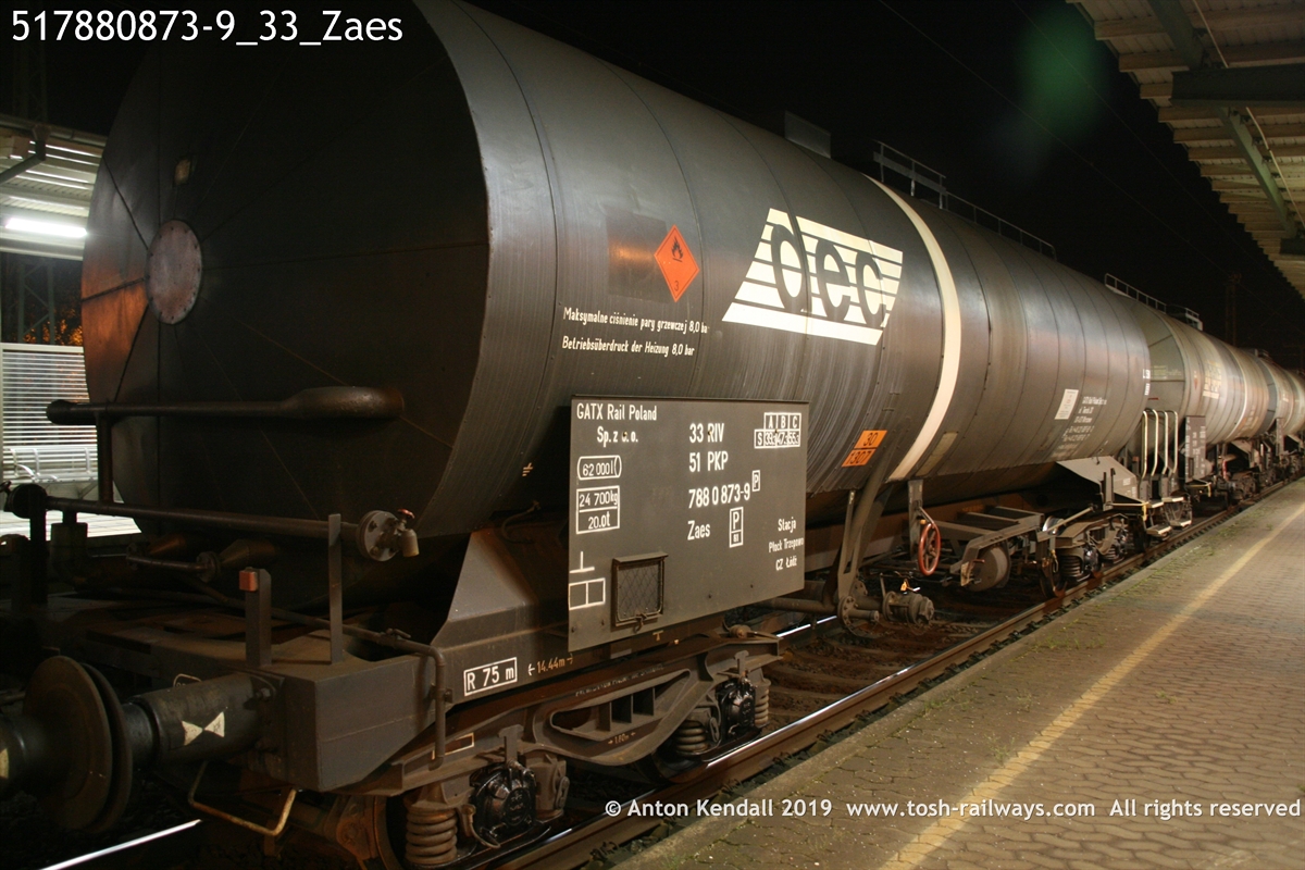 517880873-9_33_Zaes.JPG
